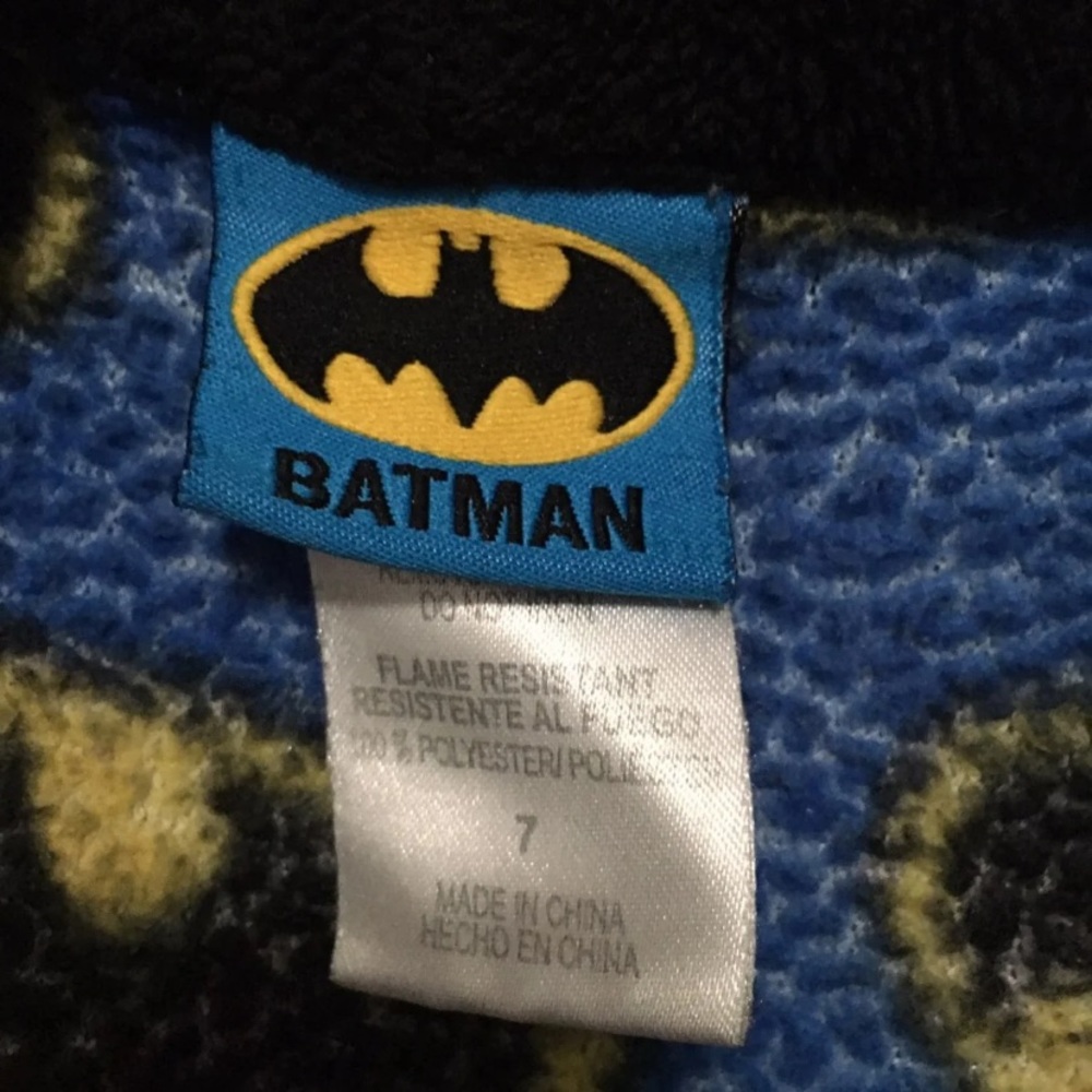 Batman Robe - Picture 4 of 5